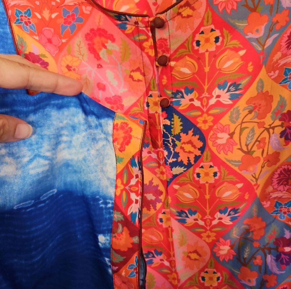 Firefly Women's XL Blue Tie-Dye Floral Embroidered Panel Tunic PTP 22" Length 23 - Picture 5 of 5